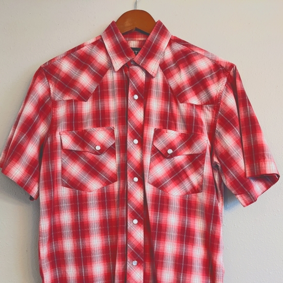 Men's Short Sleeve Red Plaid Shirt - Picture 1 of 4